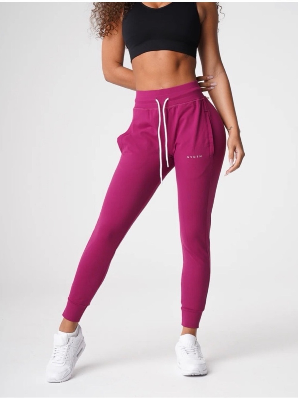 NVGTN Women's Fuchsia High-Rise Jogger Pants size medium